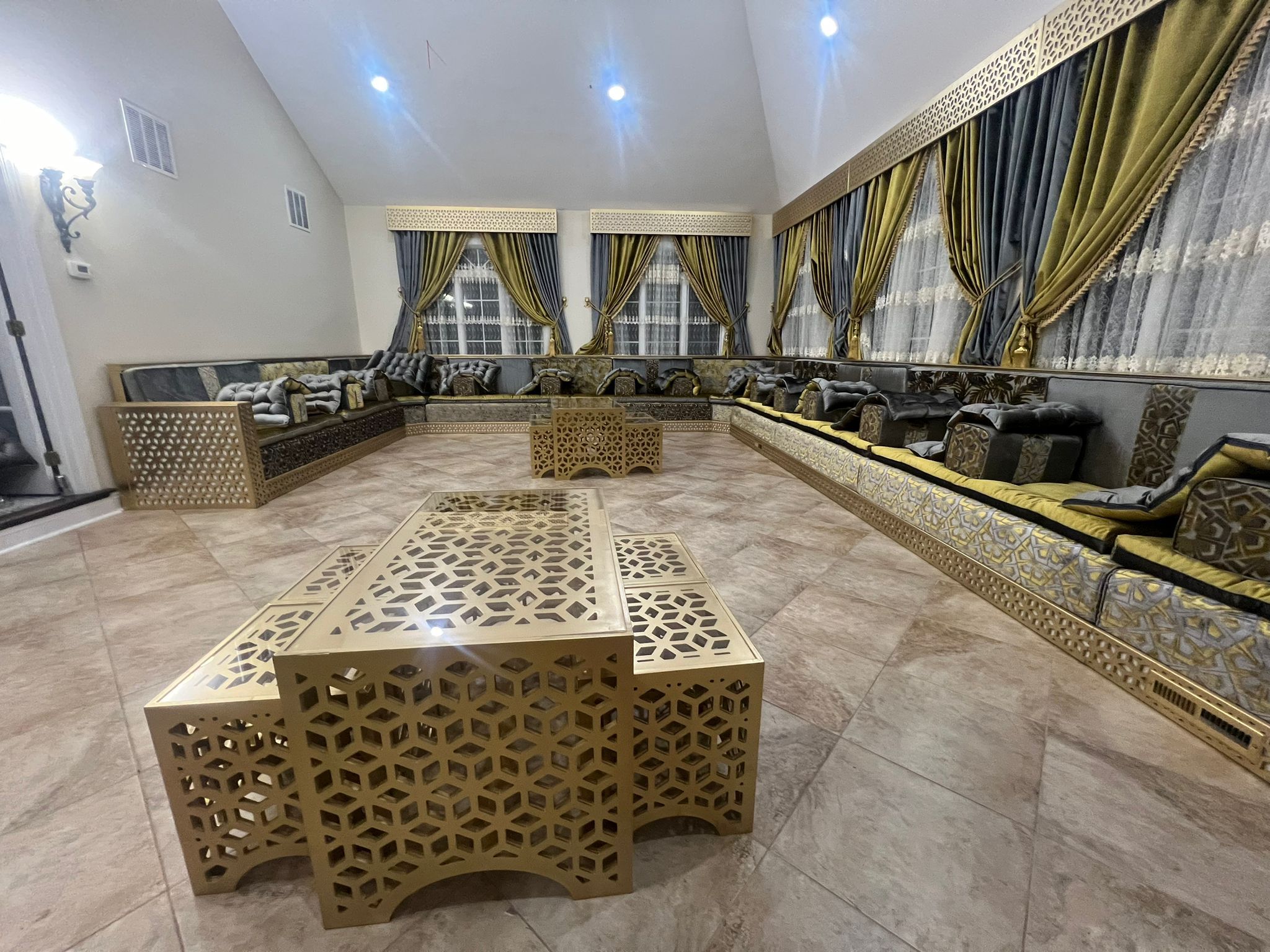 Majles